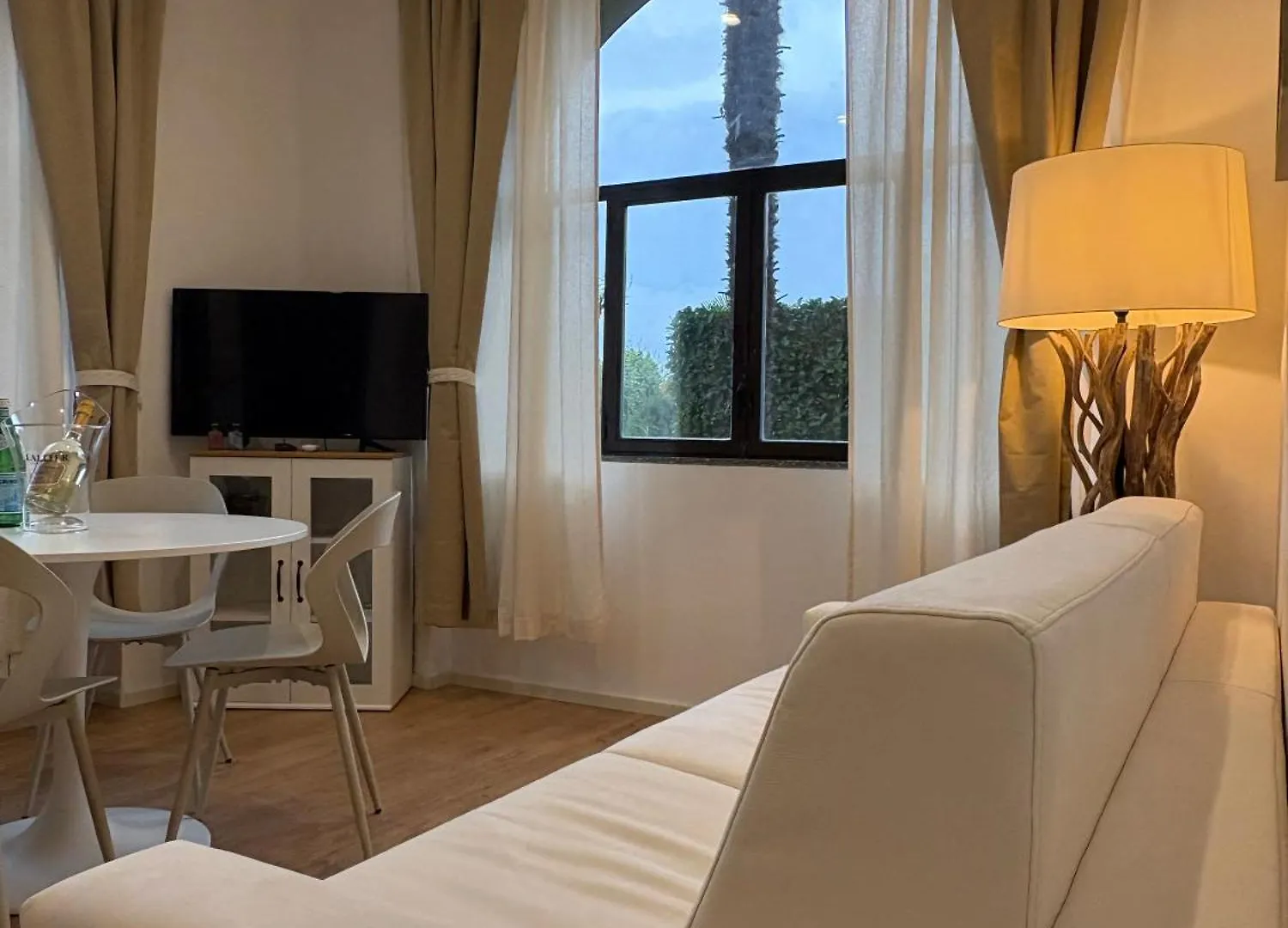 Frensis Apartment Tavernerio